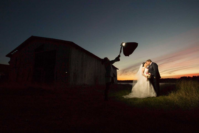 newlyweds lit with off-camera lighting